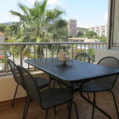 2 Pieces Climatise Avec Garage, Piscine, Proche Commerces Et Plages - - Fr-1-780-66 Appartamento Sainte-Maxime
